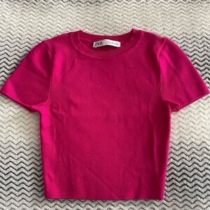 EUC, Zara Women’s Knitted Magenta Pink Crew Neck Short Sleeve Top Size Small S